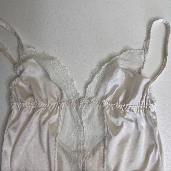 Vintage JCPenney Satin Lace Bodysuit Lingerie Teddy White Women Medium Intimates - Picture 11 of 16